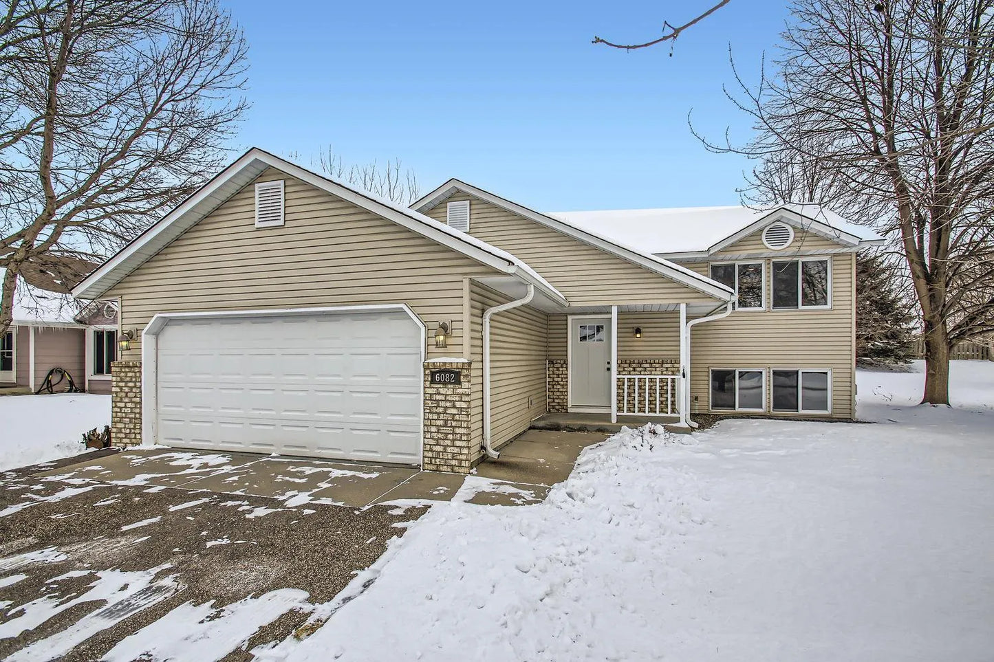 6082 Kalland Circle, Albertville, MN 55301