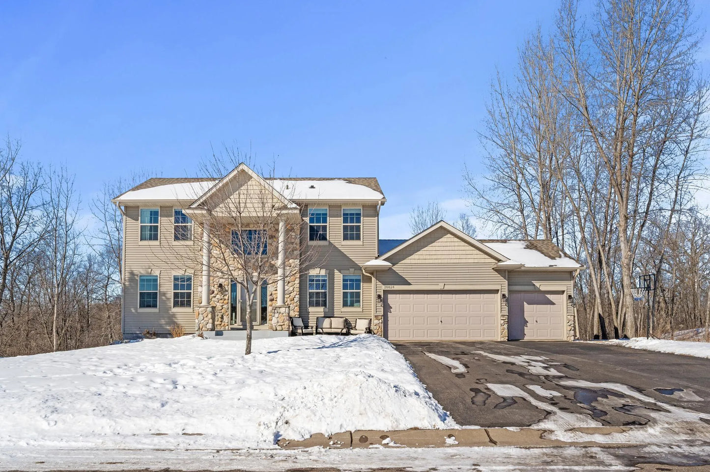 20824 Greystone Avenue, Forest Lake, MN 55025