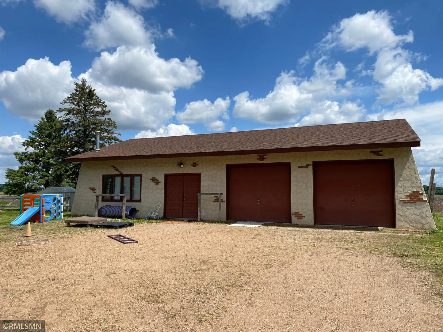 29358 Minnesota Highway 22 , Litchfield, MN 55355