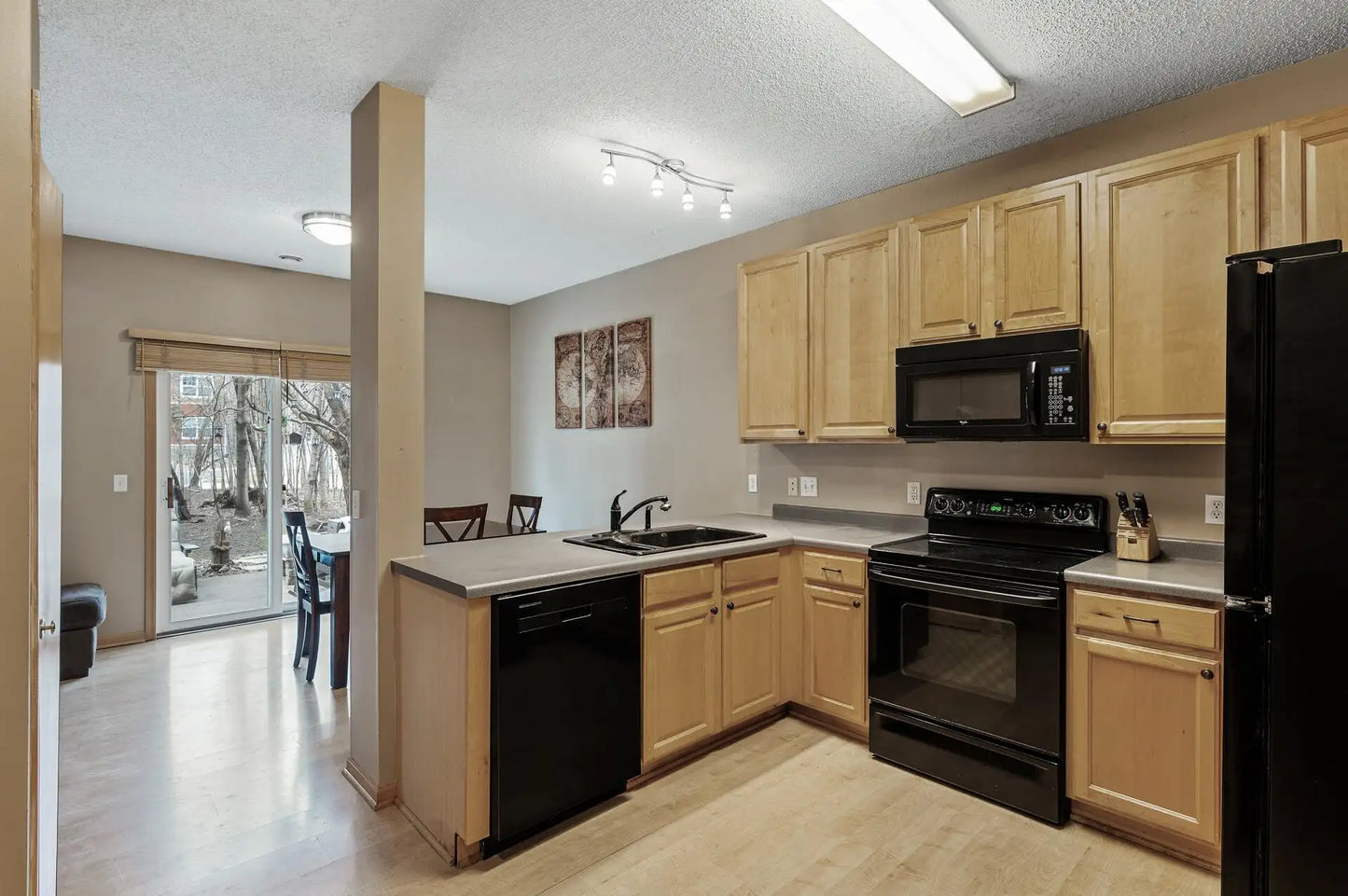 9162 Comstock Lane, Maple Grove, MN 55311