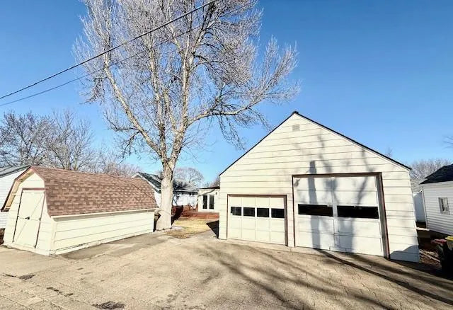 706 4th Street, Redwood Falls, MN 56283