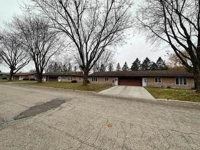 801-803-805 Sprague Street, Caledonia, MN 55921