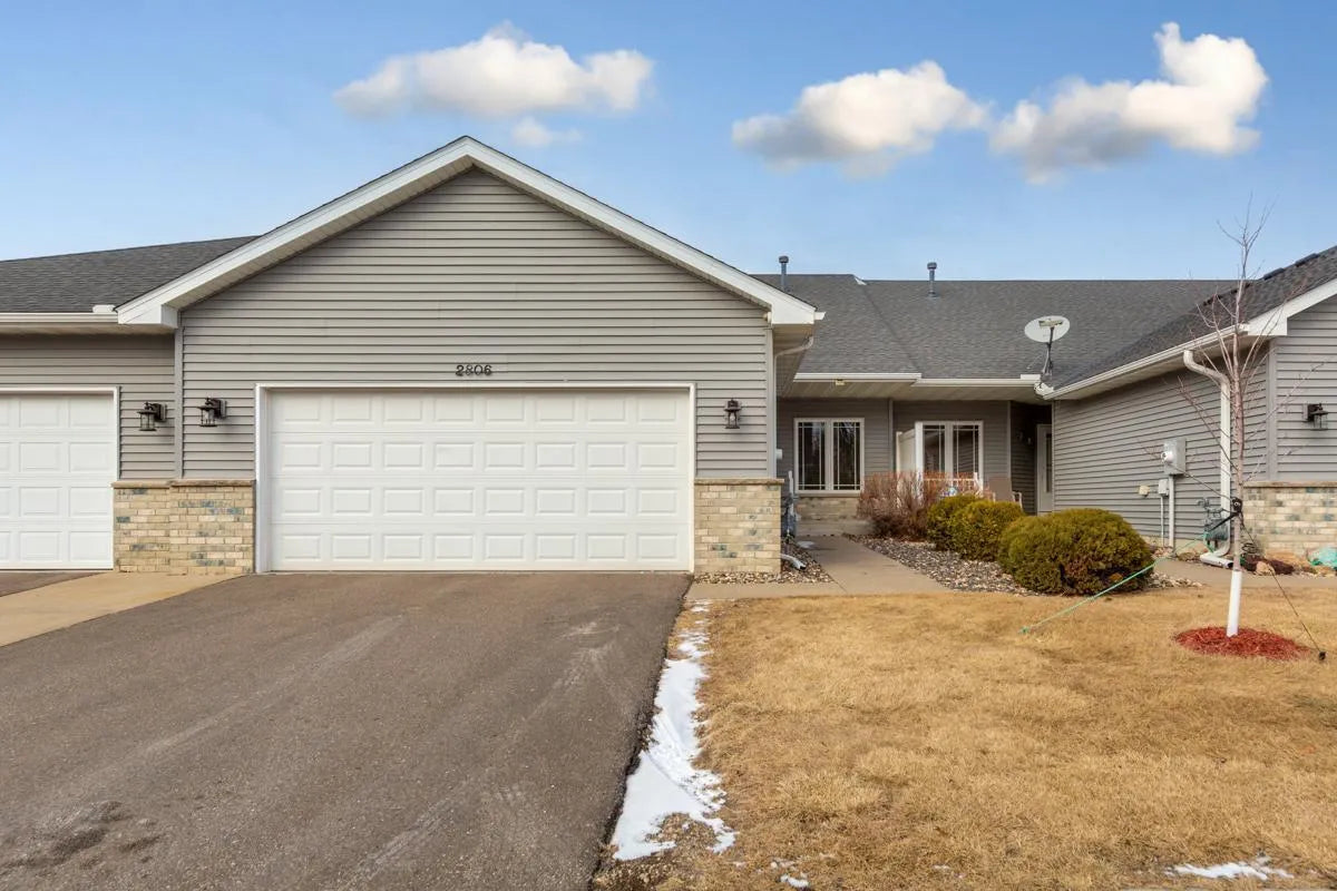 2806 Village Drive, Faribault, MN 55021