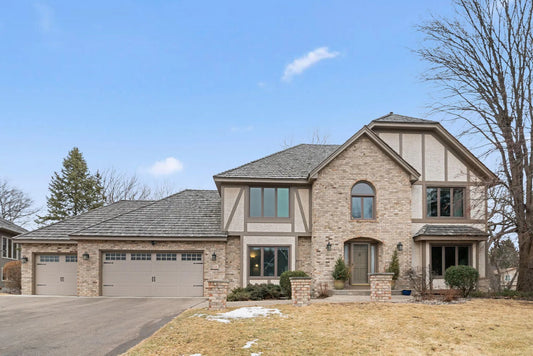 11608 Tanglewood Drive, Eden Prairie, MN 55347