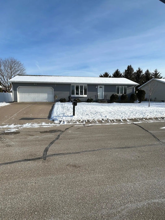 1037 Dwelle Street, Lake City, MN 55041