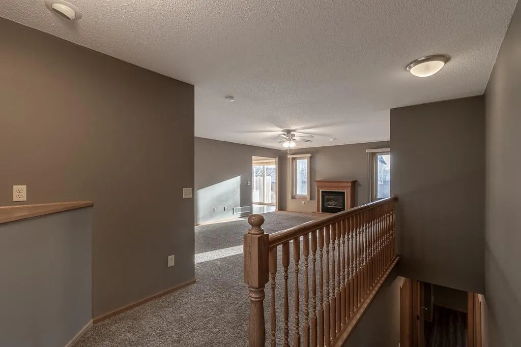 1733 Bassett Drive, Mankato, MN 56001