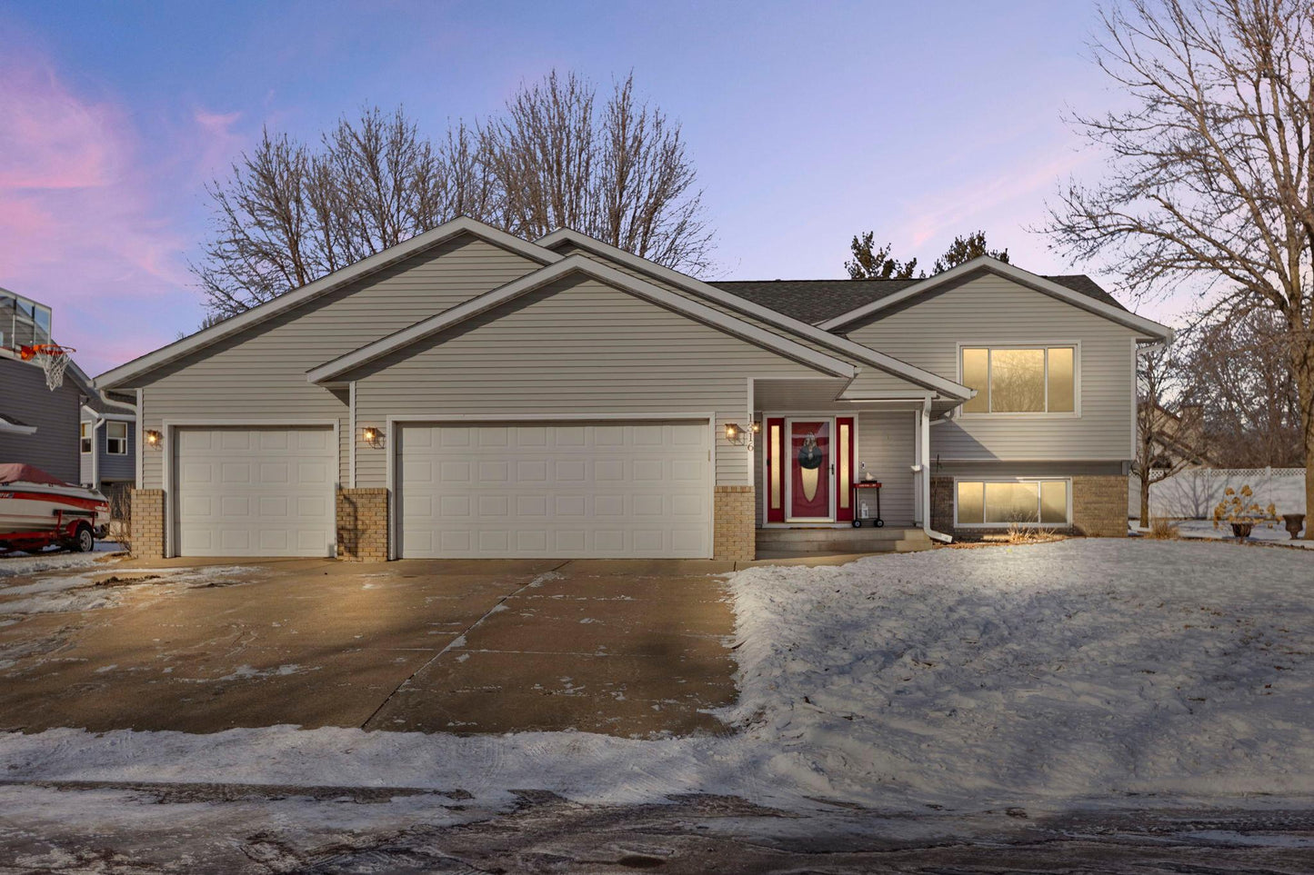 1316 19th Street, Faribault, MN 55021