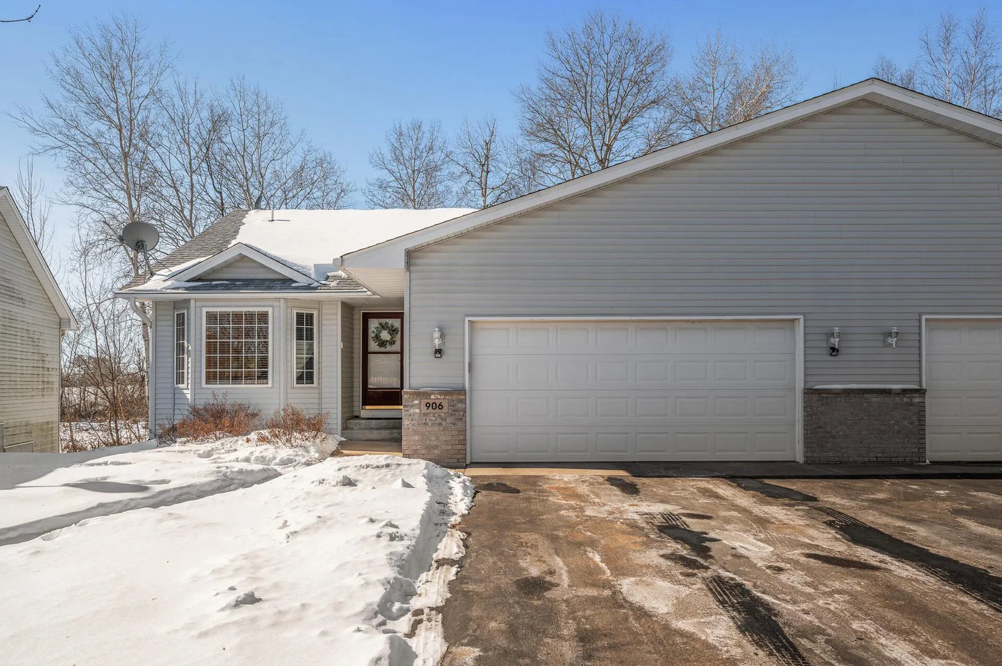 906 Shady Ridge Lane, Braham, MN 55006