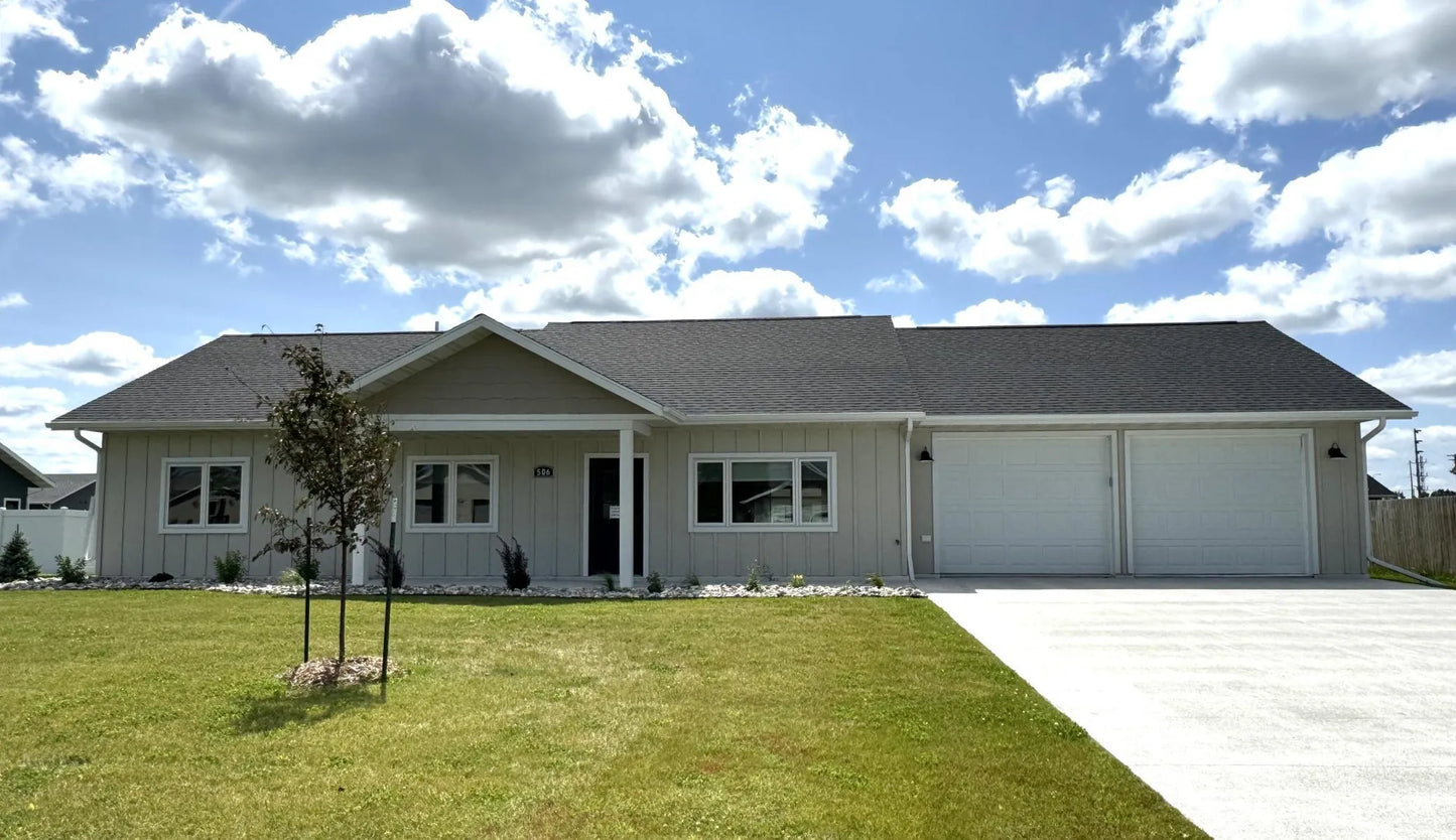 506 Lincoln Street, Warroad, MN 56763