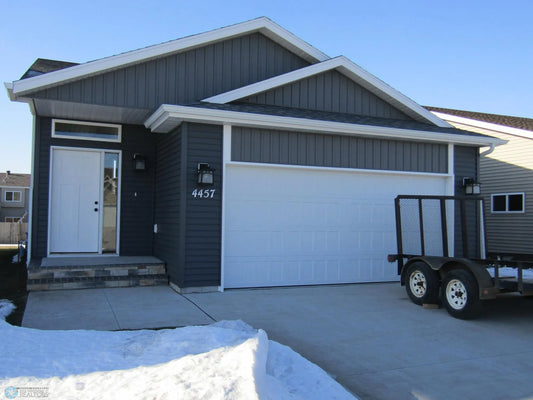 4457 19th Street, Moorhead, MN 56560