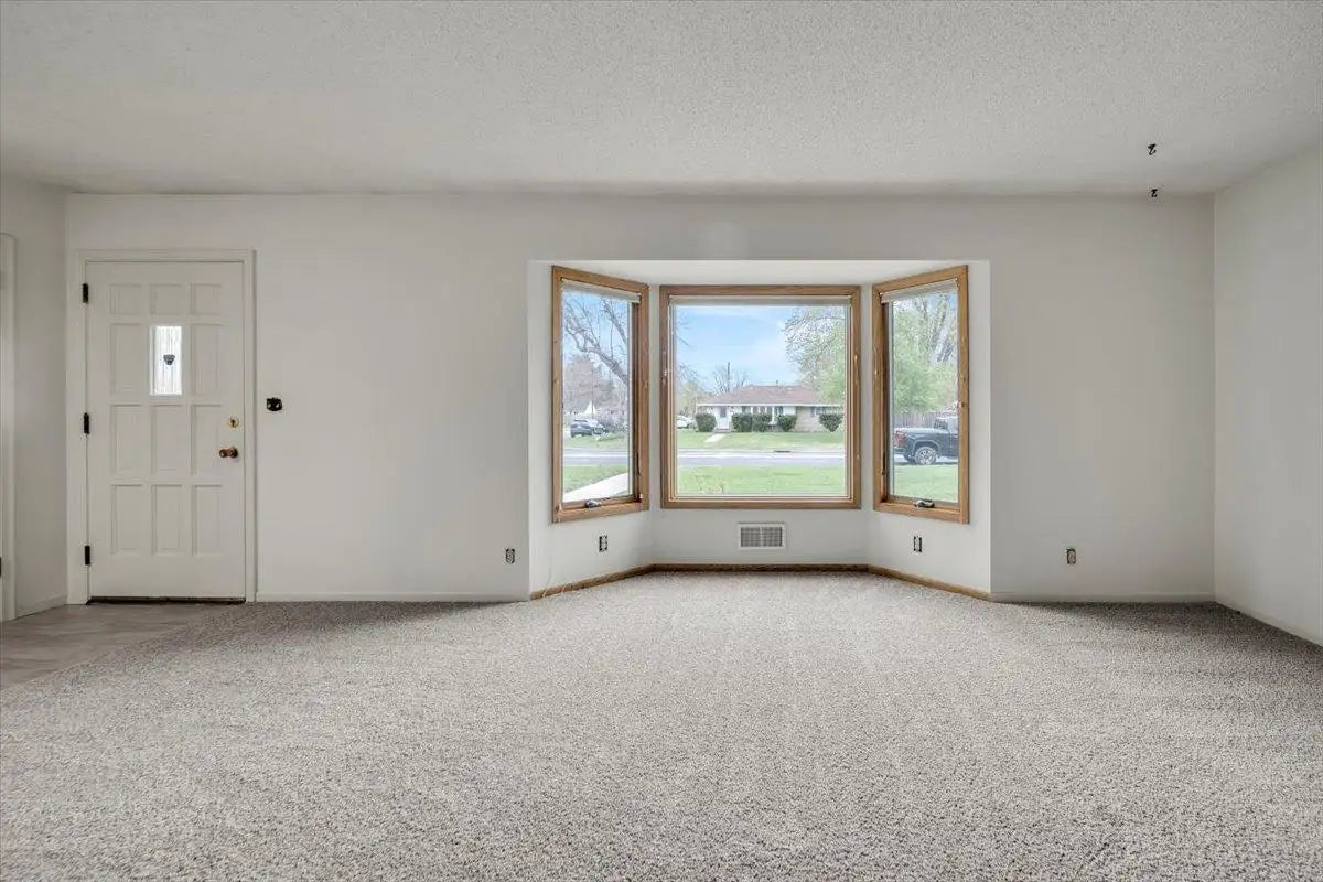8800 Chicago Avenue, Bloomington, MN 55420
