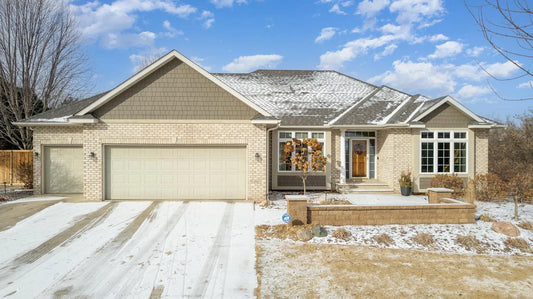 1942 Boiling Springs Circle, Shakopee, MN 55379