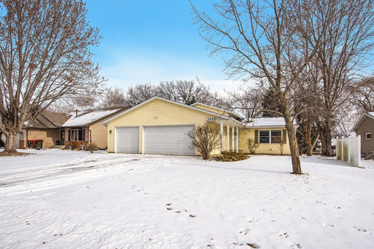 2269 Helena Avenue, Oakdale, MN 55128