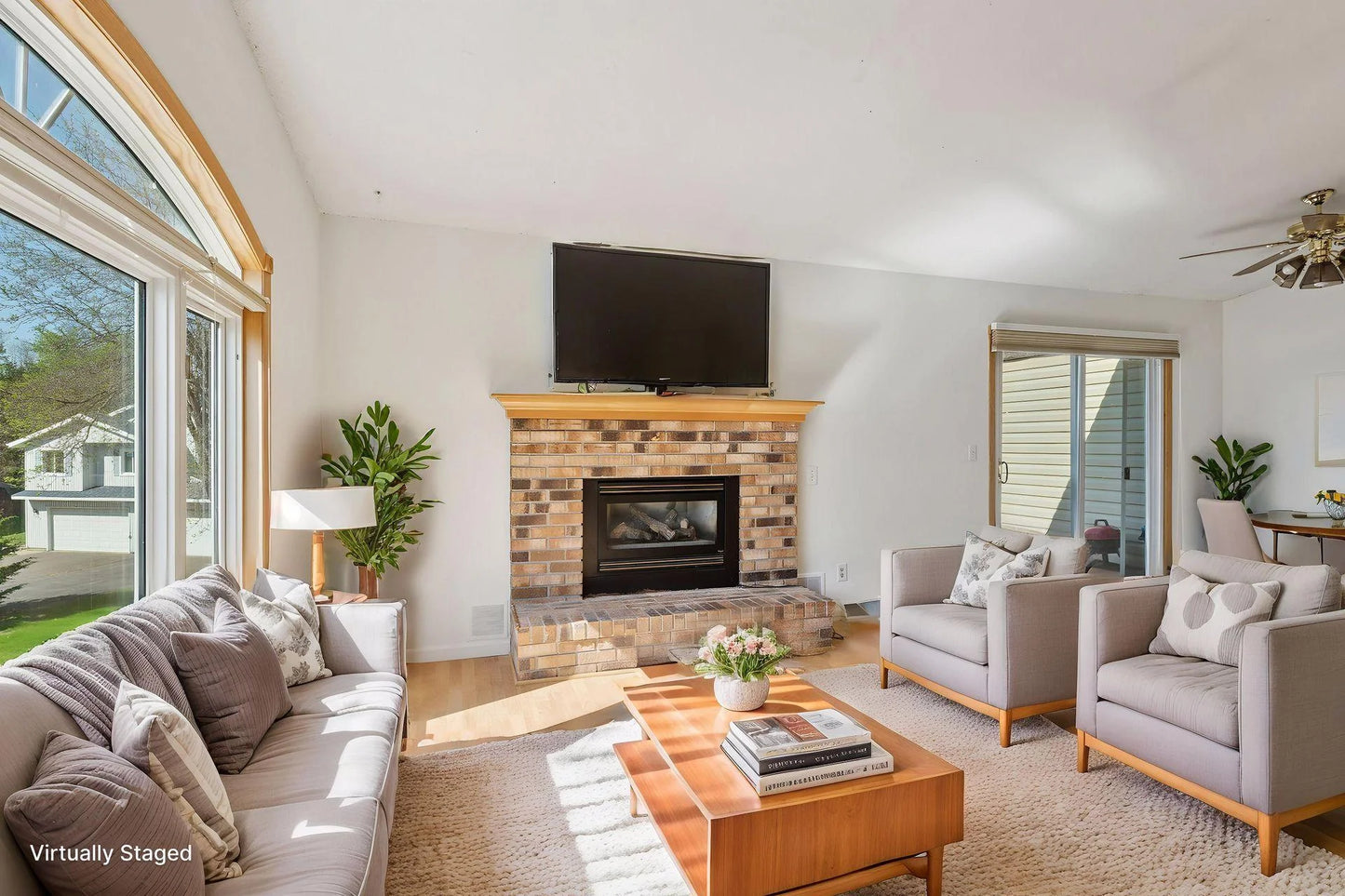 8280 Cypress Lane, Eden Prairie, MN 55347