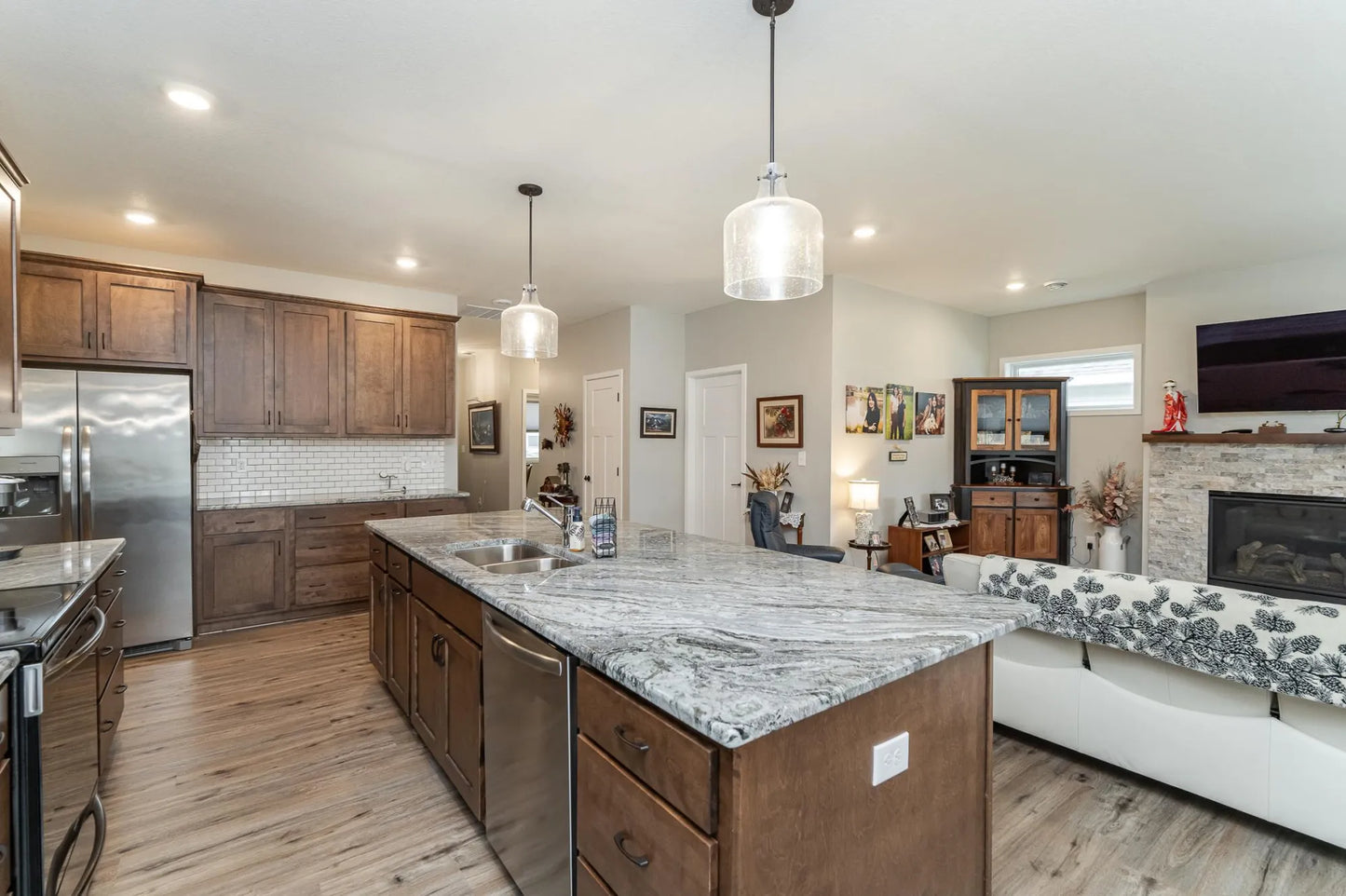 2019 Douglas Trail Drive, Pine Island, MN 55963