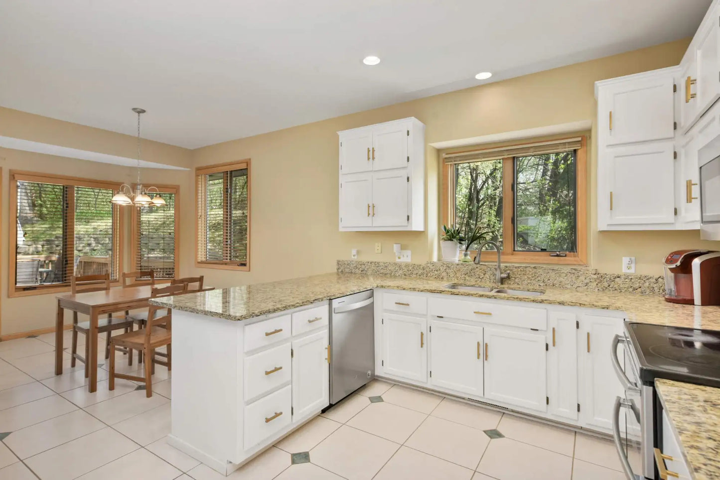 12625 Tiffany Court, Burnsville, MN 55337