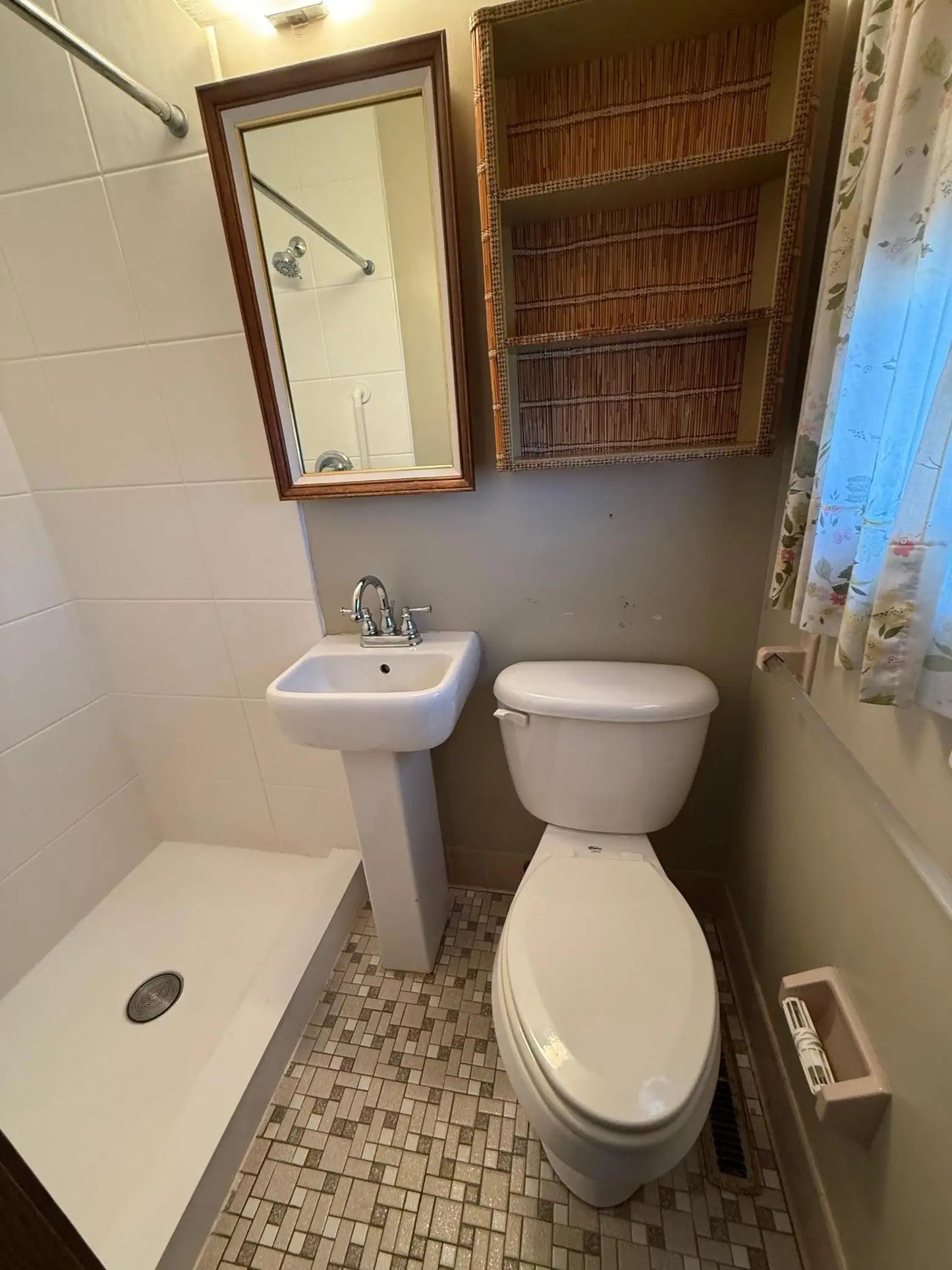 791 Cottage Avenue, Saint Paul, MN 55106