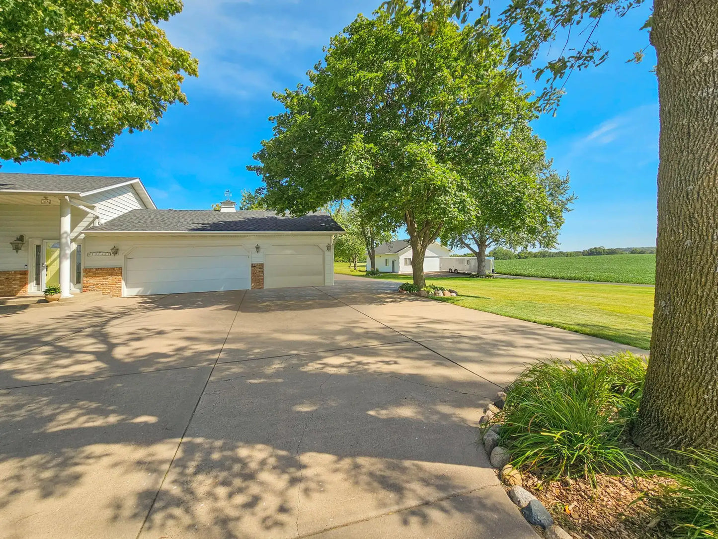 13740 Xanthus Lane, Dayton, MN 55374