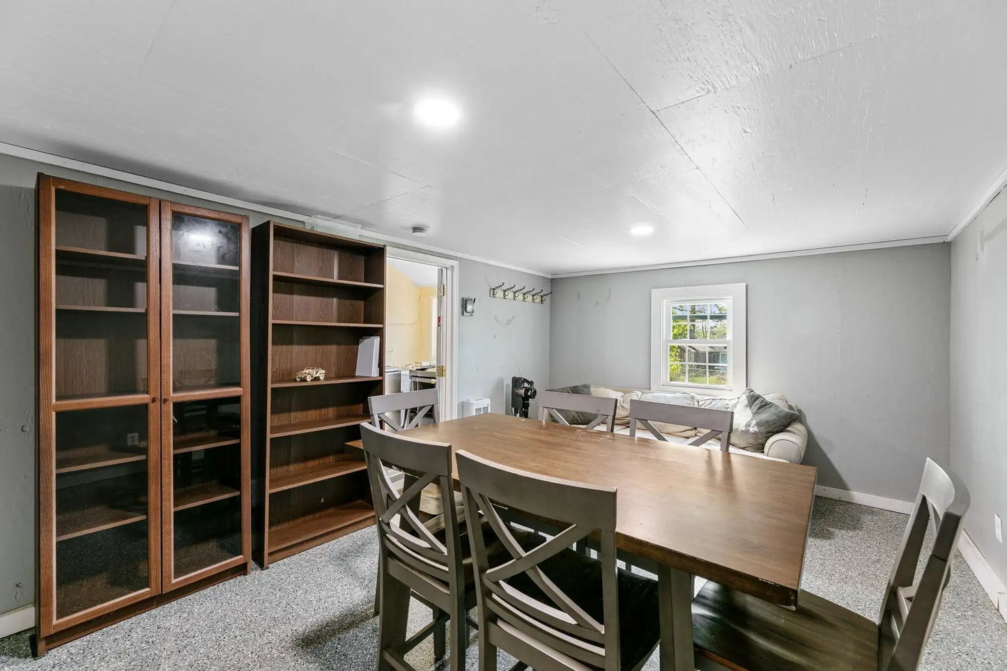 642 Goodwin Avenue, Oakdale, MN 55128