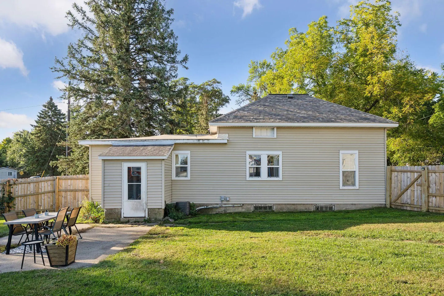 150 Harrison Street, Annandale, MN 55302