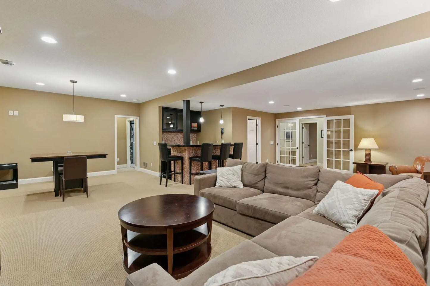 1182 Lexington Ridge Court, Eagan, MN 55123