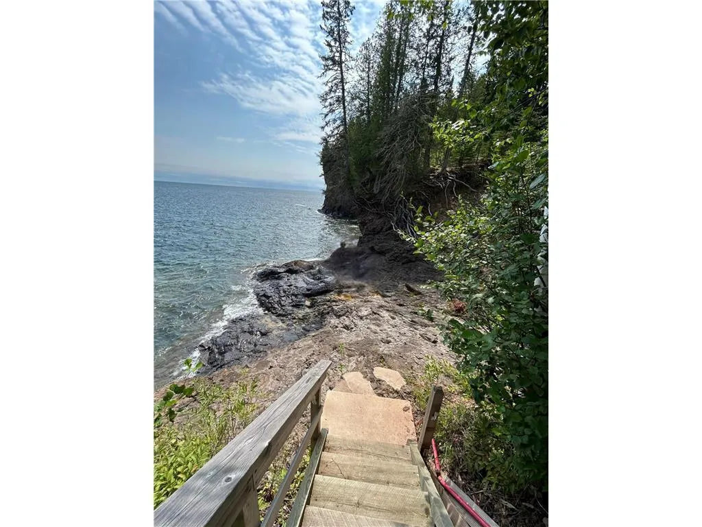 2459 Cliff View Circle, Two Harbors, MN 55616