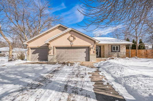 1307 Bay Drive, Forest Lake, MN 55025