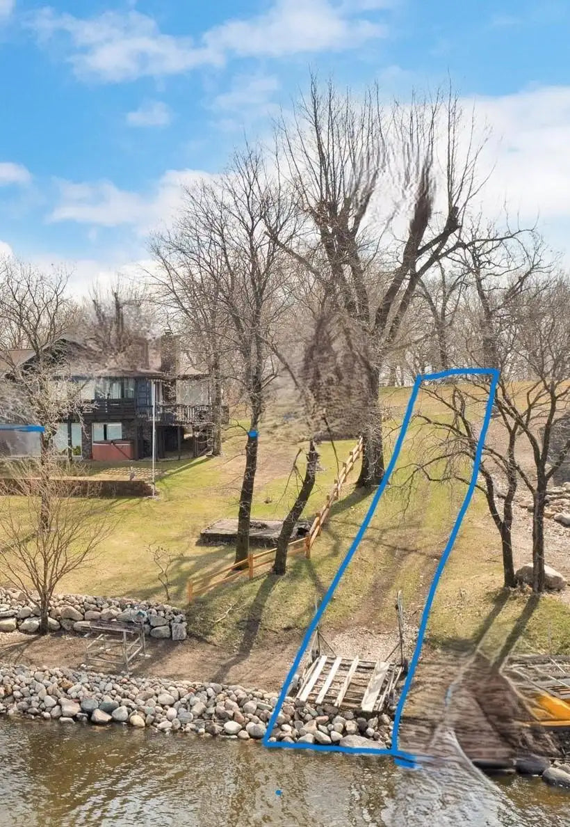 707 Tetonka View Drive, Waterville, MN 56096