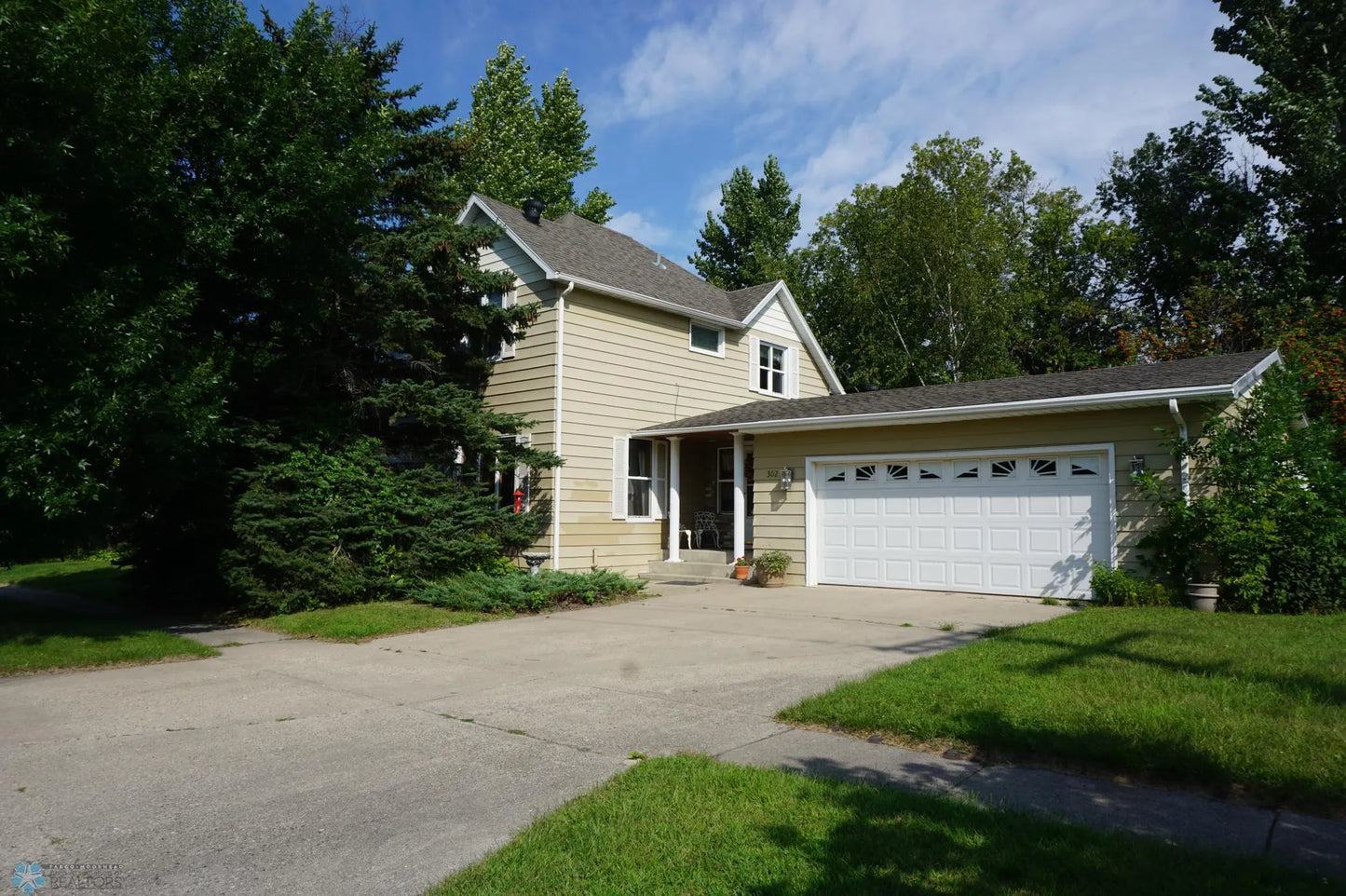 302 2nd Avenue, Barnesville, MN 56514