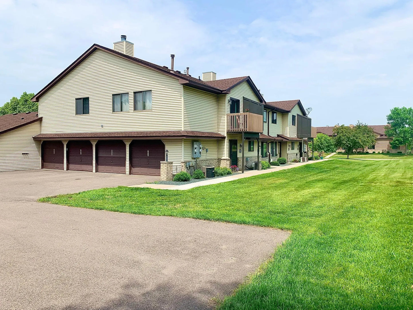 9054 Underwood Lane, Maple Grove, MN 55369