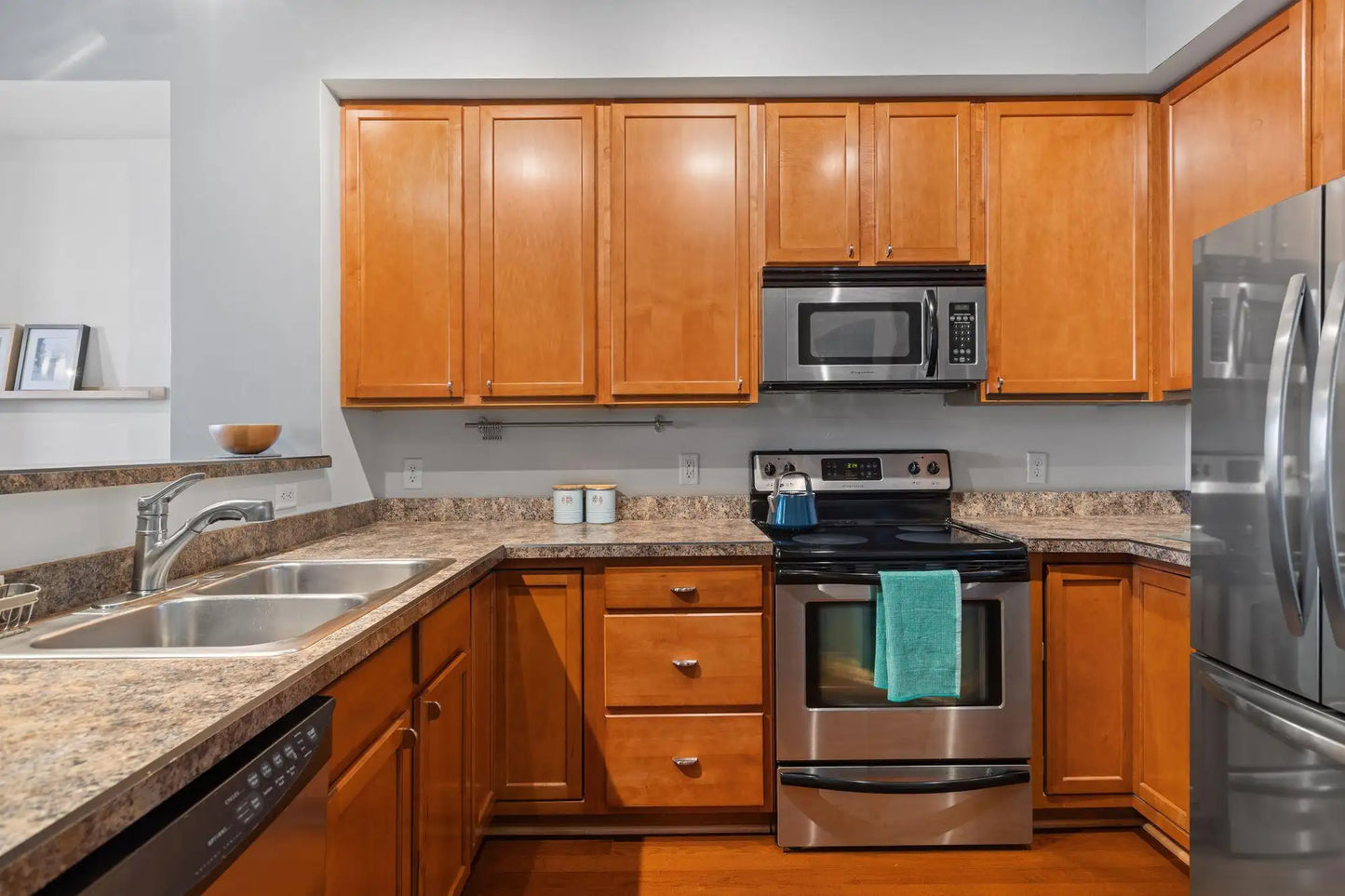 150 Burnsville Parkway, Burnsville, MN 55337