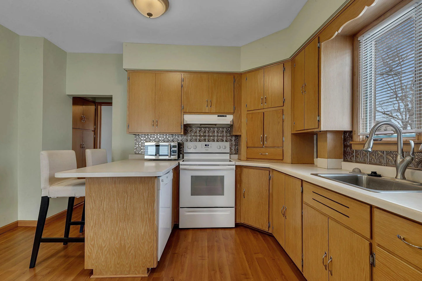 126 2nd Street, Melrose, MN 56352