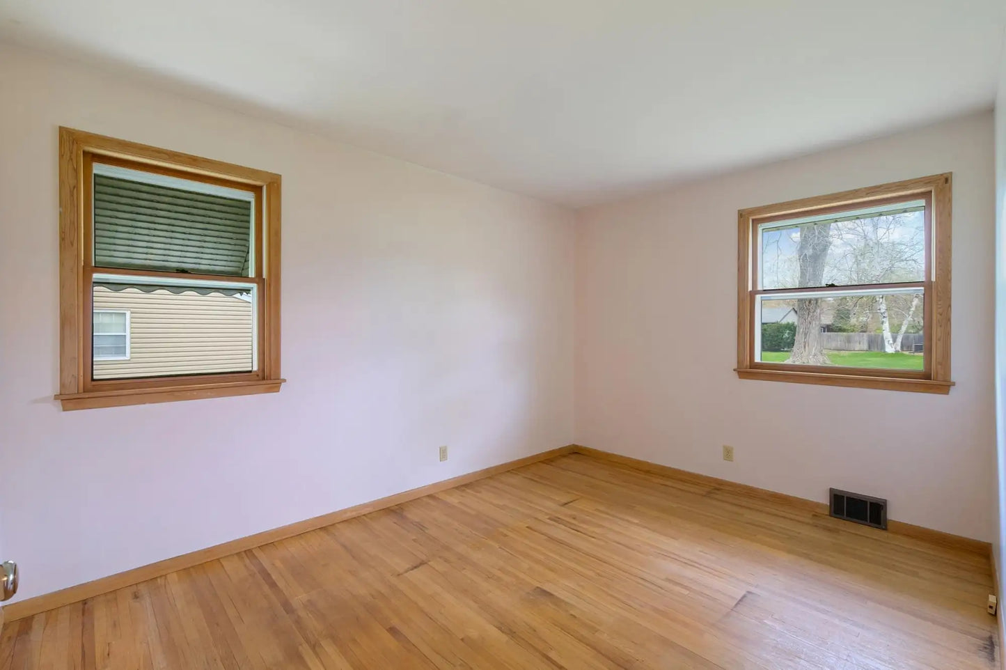 8101 64th Avenue, Brooklyn Park, MN 55428