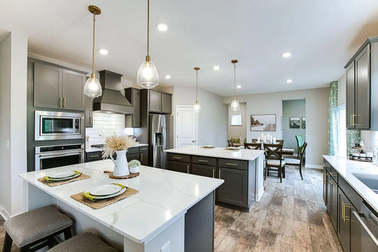 8421 Brumby Trail, Woodbury, MN 55129