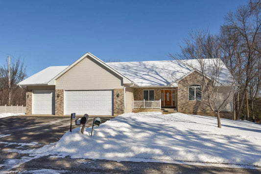 8360 Irvine Avenue, Corinna Twp, MN 55302