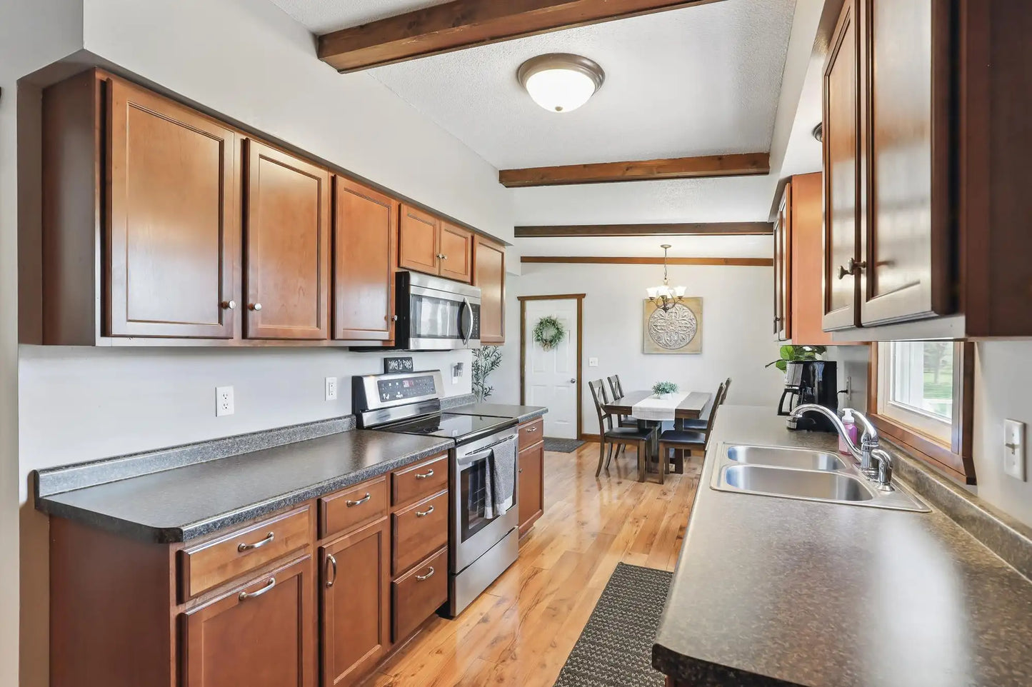 145 37th Street, Hastings, MN 55033