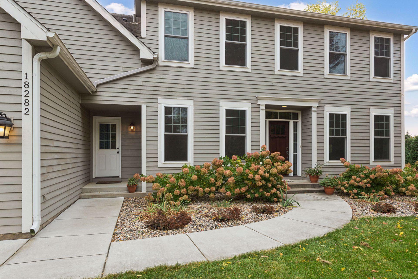 18282 Erin Bay , Eden Prairie, MN 55347