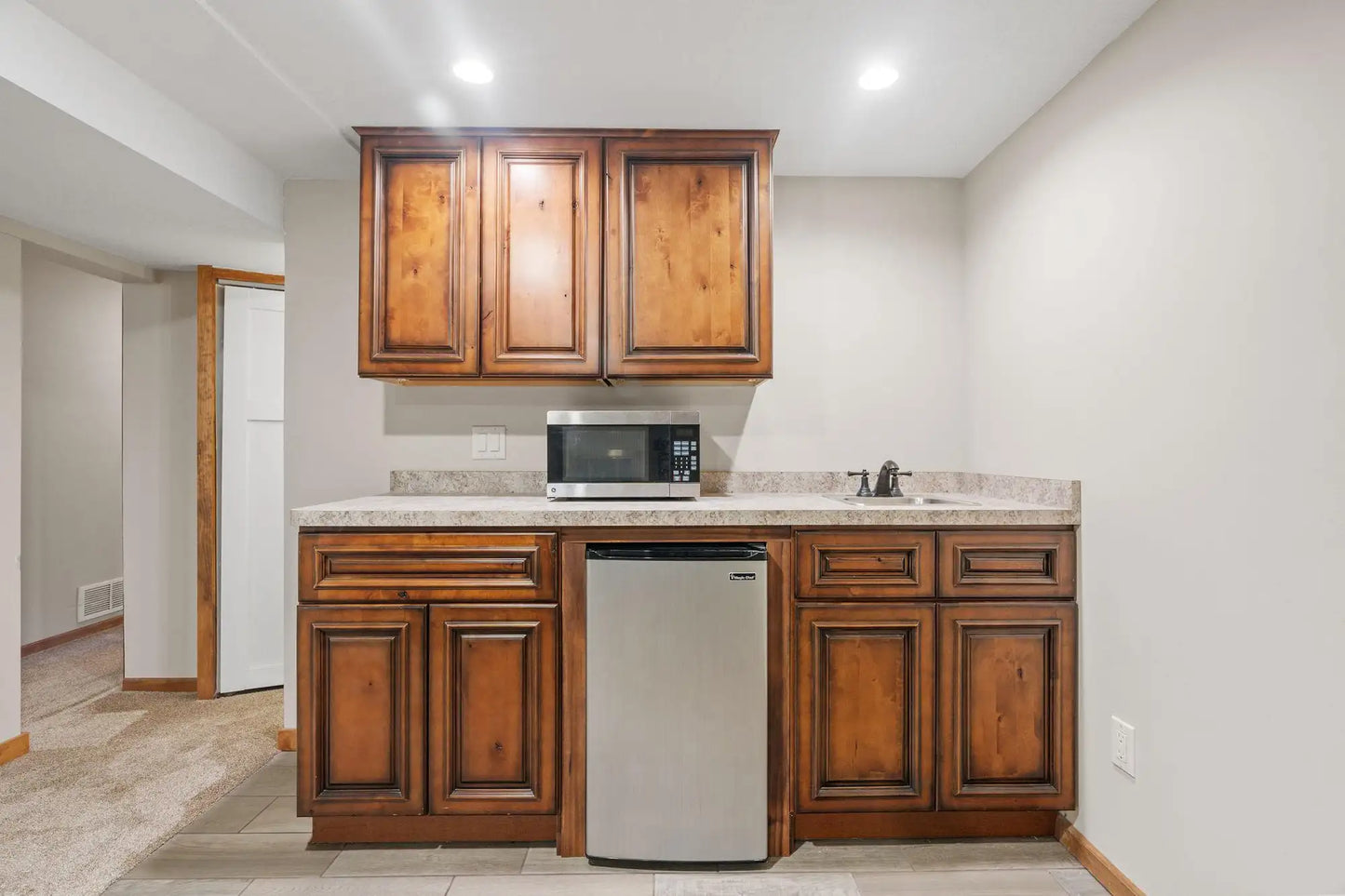 13621 Fairlawn Avenue, Apple Valley, MN 55124
