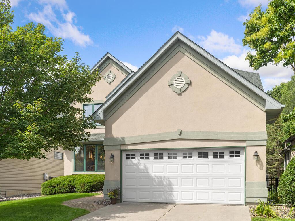 10563 Spyglass Drive, Eden Prairie, MN 55347