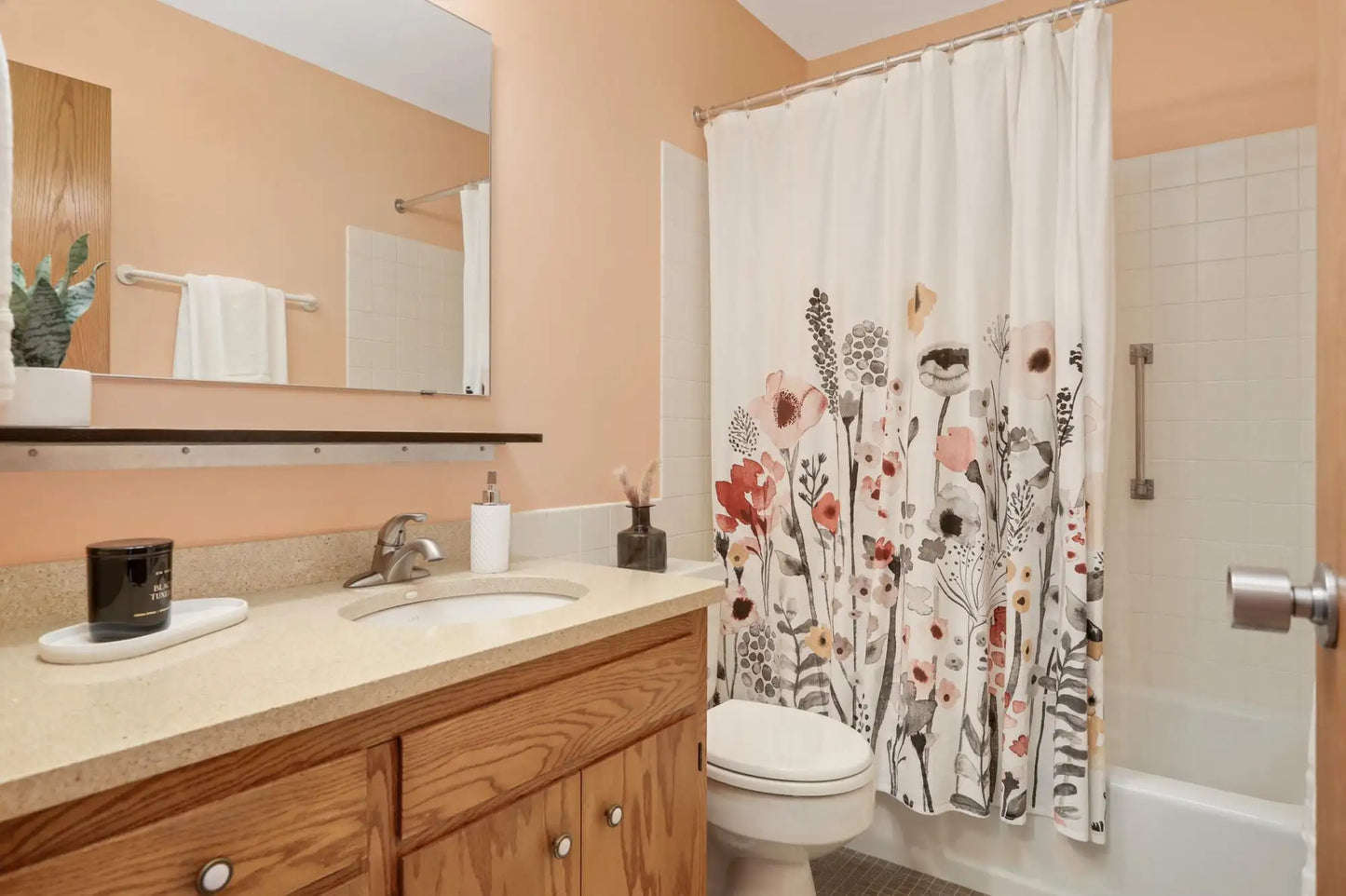 1261 Cleveland Avenue, Saint Paul, MN 55108