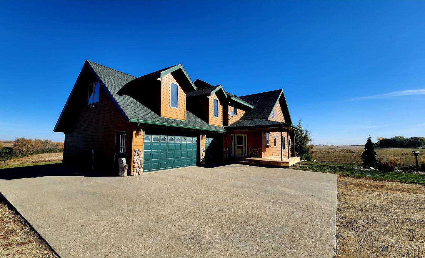 1336 State Highway 30 , Pipestone, MN 56164