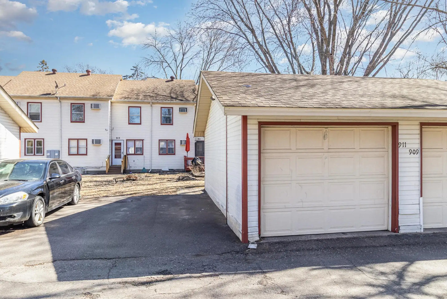 911 Marion Street, Saint Paul, MN 55117