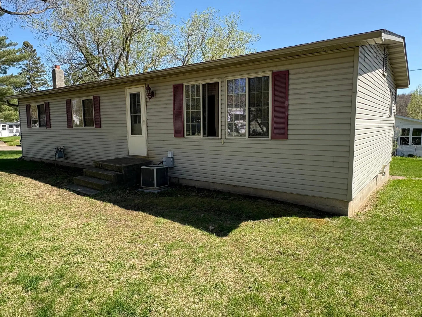 307 Deerwood Lane, Onamia, MN 56359