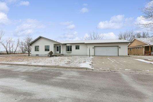 110 Westgate Drive, Winsted, MN 55395