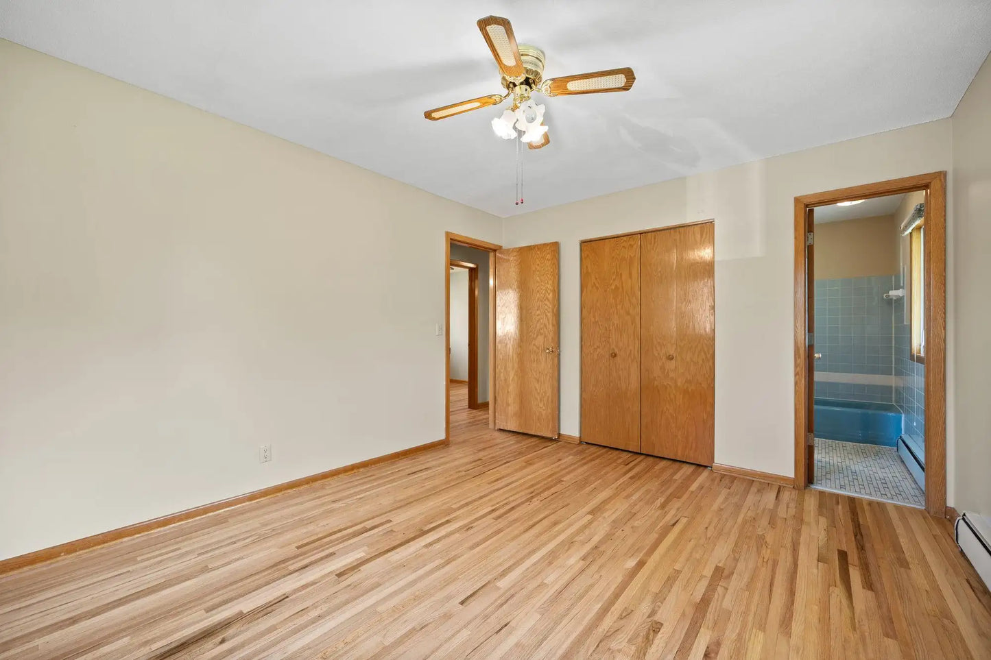 2604 River Hills Drive, Burnsville, MN 55337