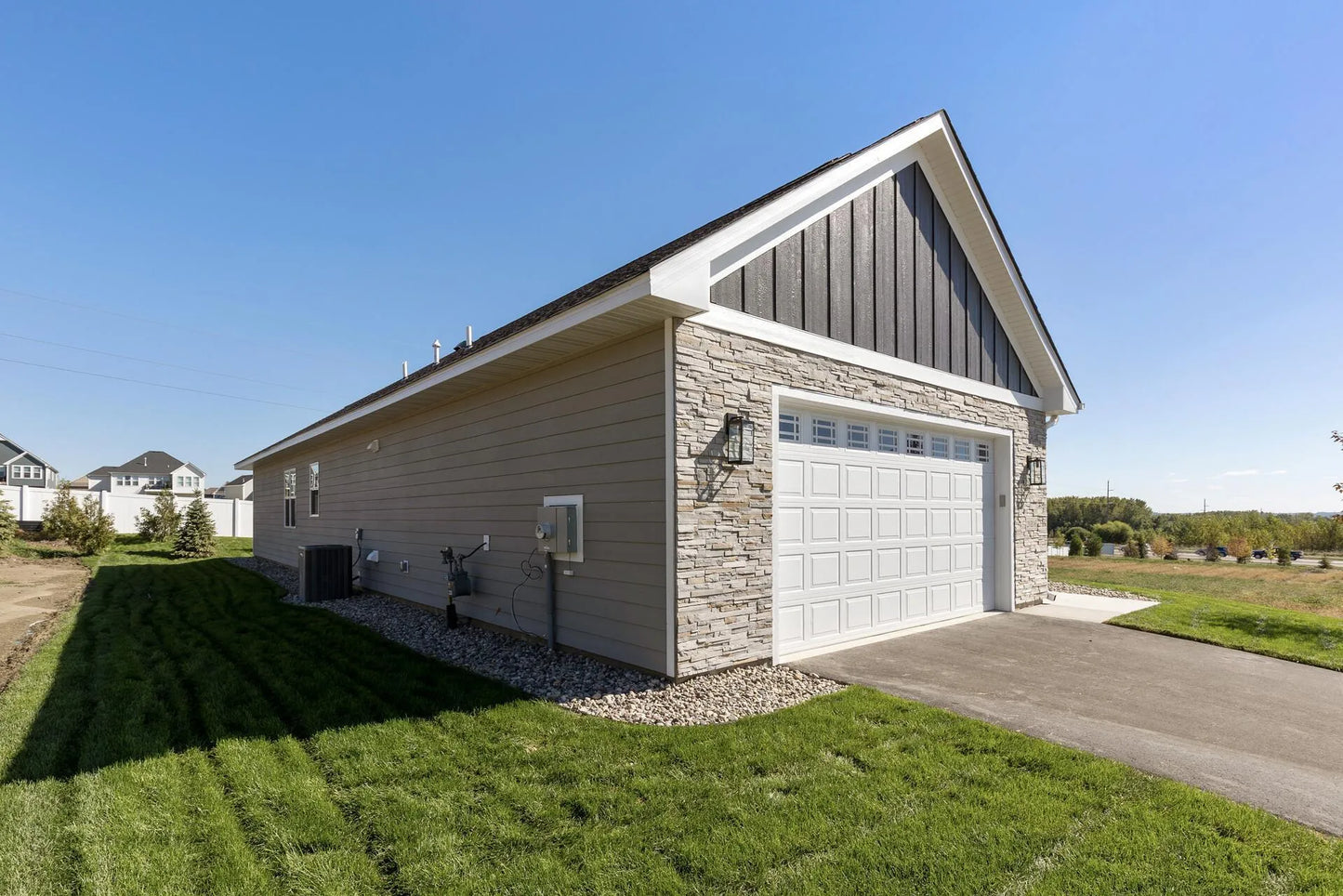 20106 Glanville Way, Lakeville, MN 55044