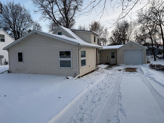 712 Mary Avenue, Willmar, MN 56201