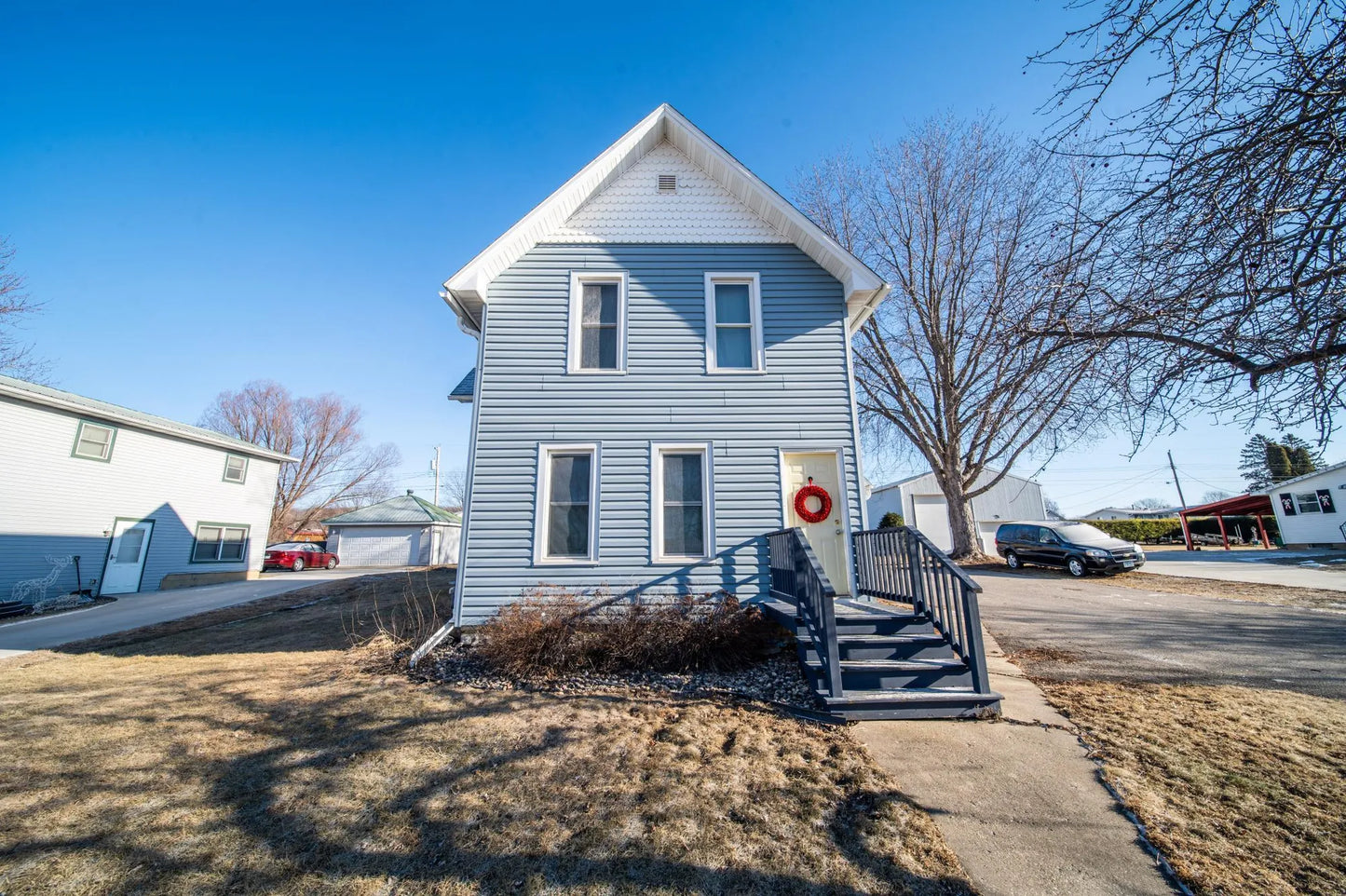 824 Main St S , Chatfield, MN 55923