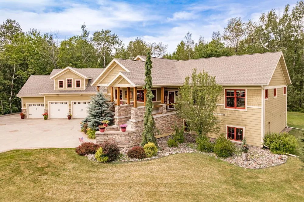 5325 Roosevelt Drive, Hermantown, MN 55811