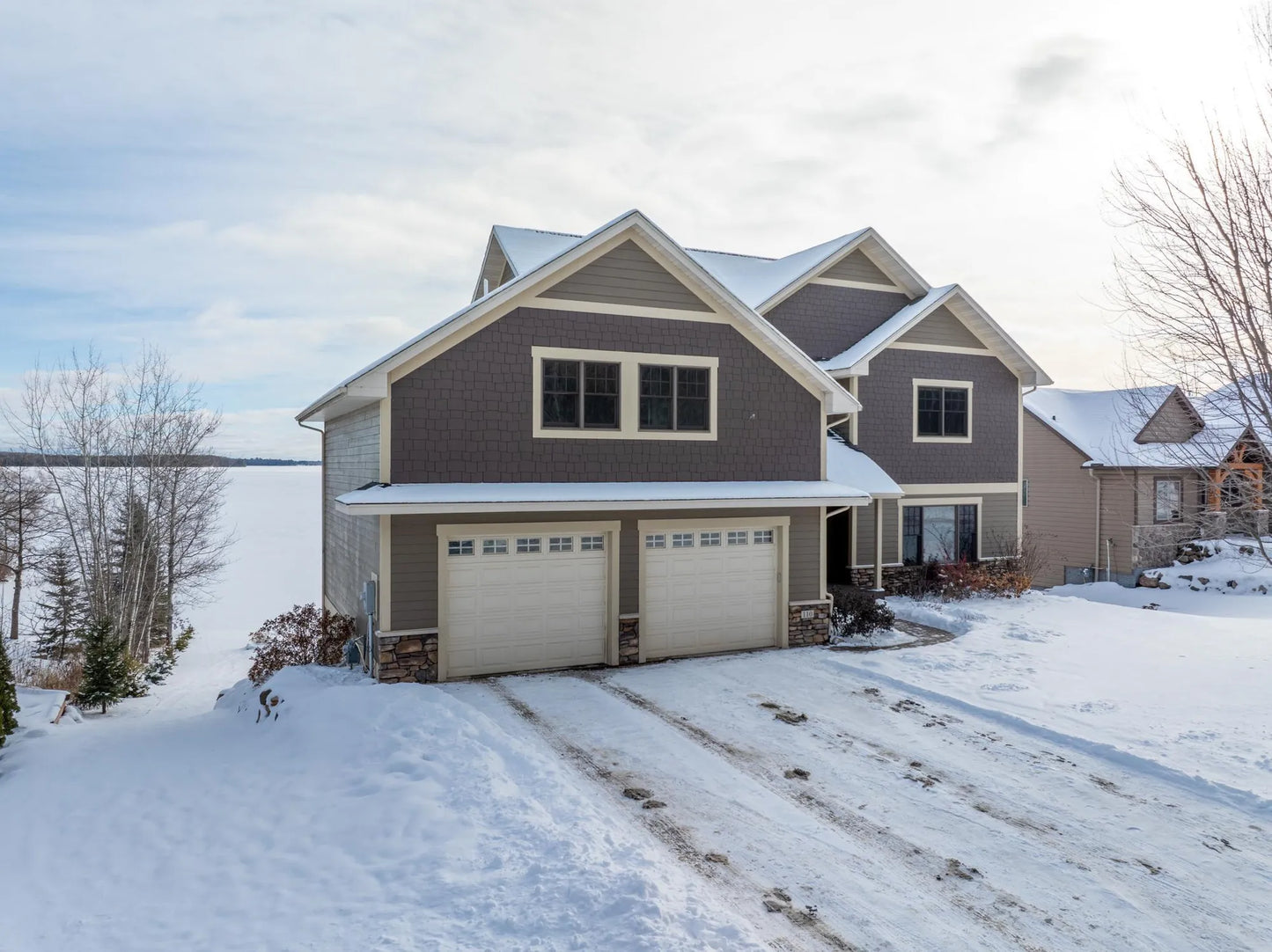 110 Eagle Pointe Road, Coleraine, MN 55722